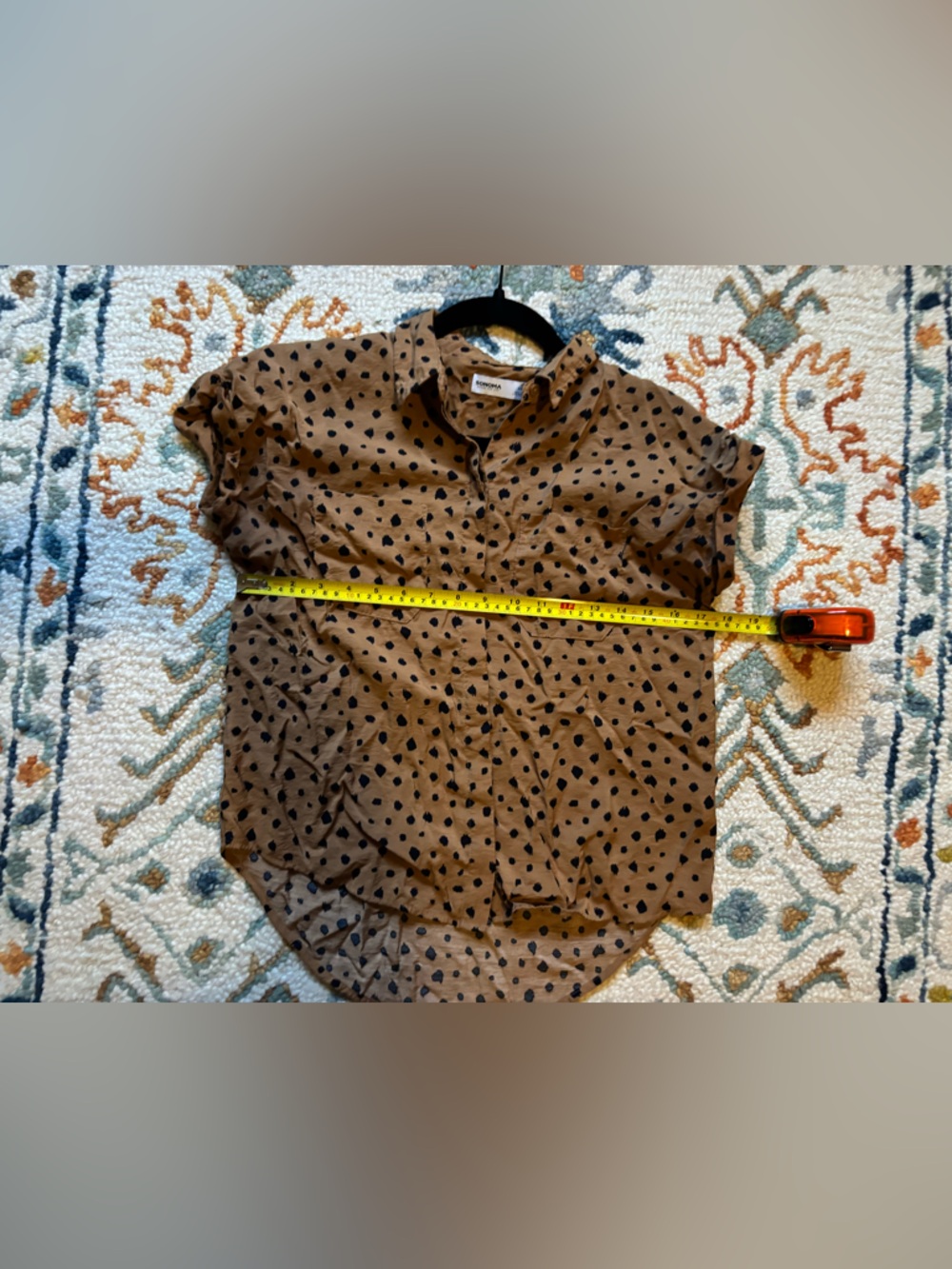 Sonoma Tan Relaxed Cheetah Print Button-Up Blouse XS hole in armpit area - Picture 5 of 7